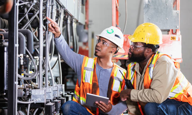 Best Affordable Emergency Electrician  in Baxter Estates, NY